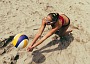 Ćwiczenia i treningi na plaży, aby poprawić swoje umiejętności w grze w siatkówkę plażową